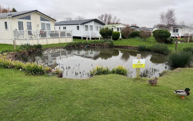 Charming 3 Bedroom Lodge Manor Park Hunstanton
