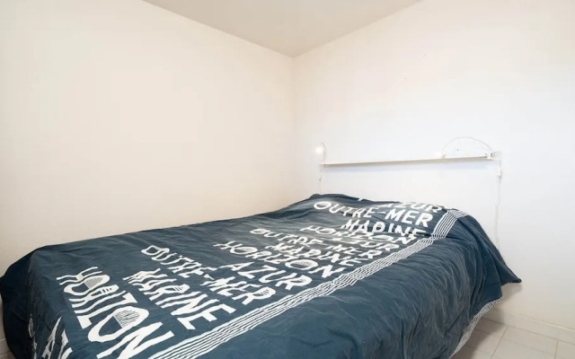 Cosy Apartment in Agde Near Sand Beach