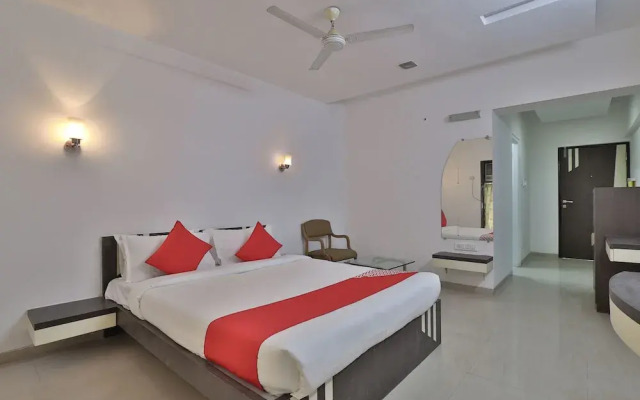 OYO 42415 Utkarsh Hotel