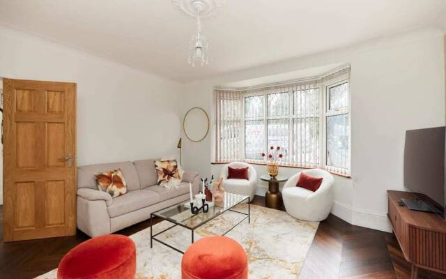 The Redbridge Sanctuary - Spacious 3bdr House With Garden