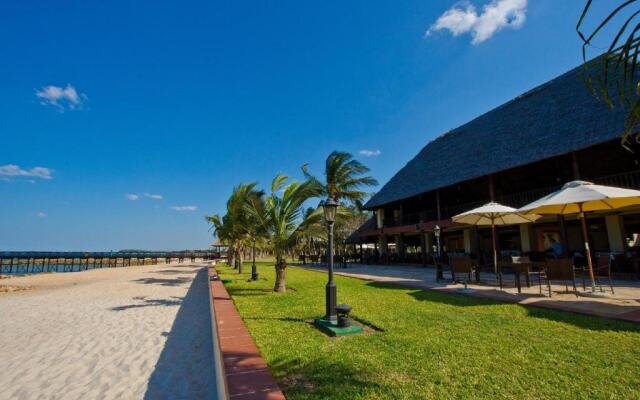 Hotel White Sands Resort and Conference Centre