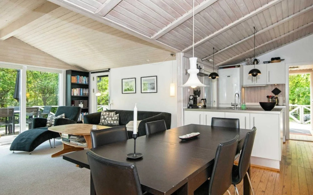 6 Person Holiday Home in Glesborg