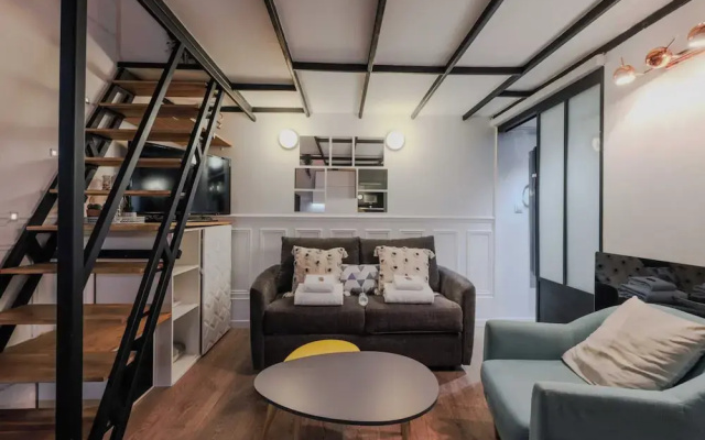 Comfortable Duplex in the Heart of Paris!