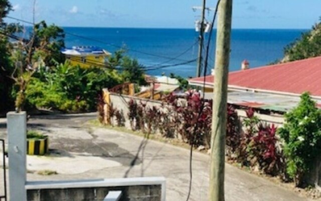 Charming Tropical 2-bed House in Soufriere