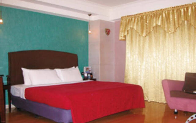 Royal Group Hotel Wu Fu Branch