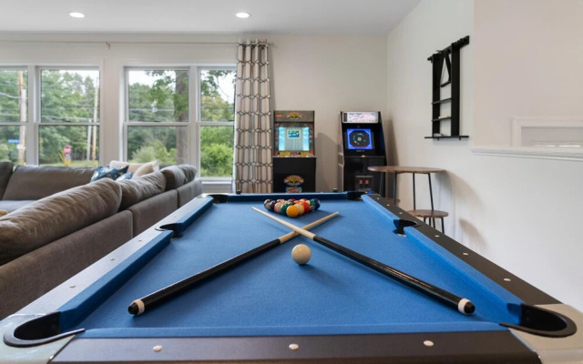 Pocono Pines by Boutiq