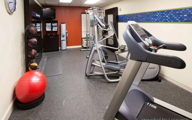 Holiday Inn Express & Suites Cincinnati Riverfront by IHG