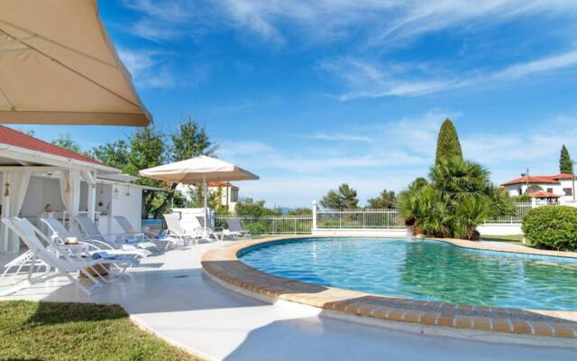 Family Maisonette with pool #1