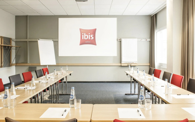 ibis Avignon Sud