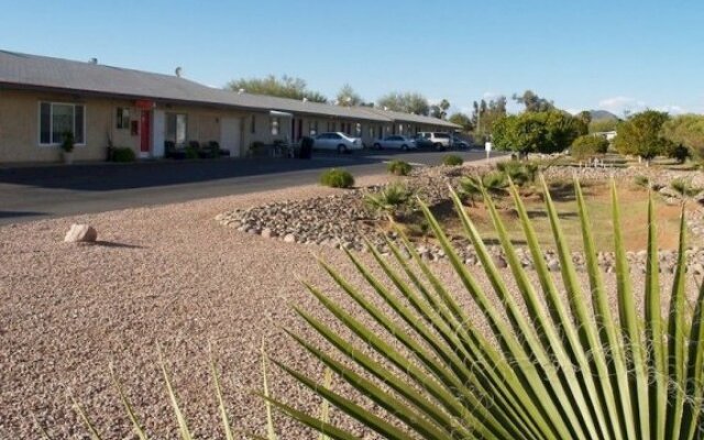 Desert Rose Motel