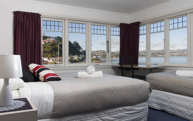 Moana Lodge - Hostel