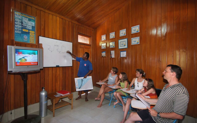 Gangga Island Resort & Spa