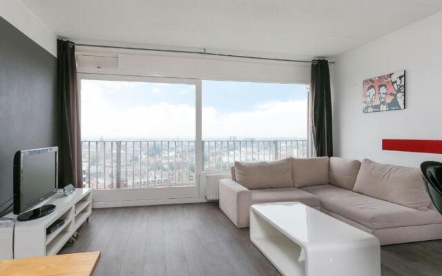 City centre apartment with a beautiful view #expat