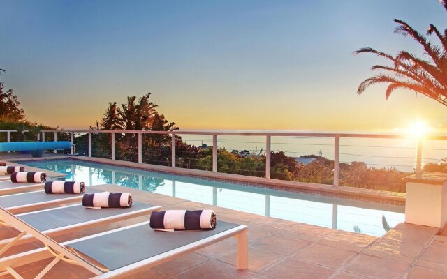 Rontree Reflections - Camps Bay