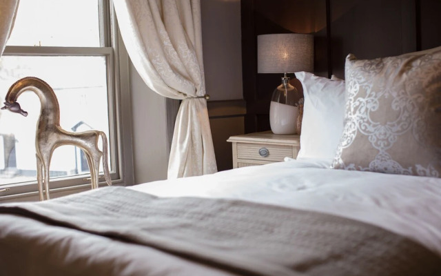 The Lion Hotel - Pub & Restaurant