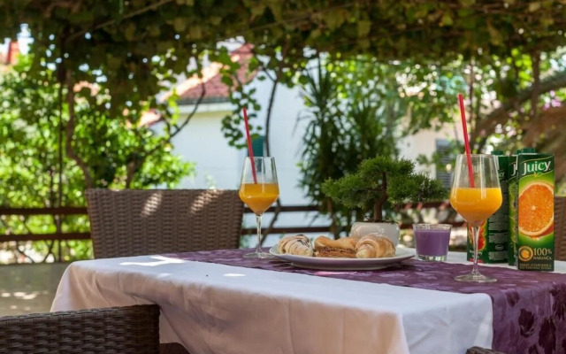 Alluring Apartment With Balcony and Sea View