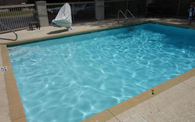 Country Inn & Suites by Radisson, Tuscaloosa, AL