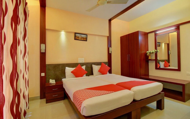 Capital O 19377 Falnir Palace