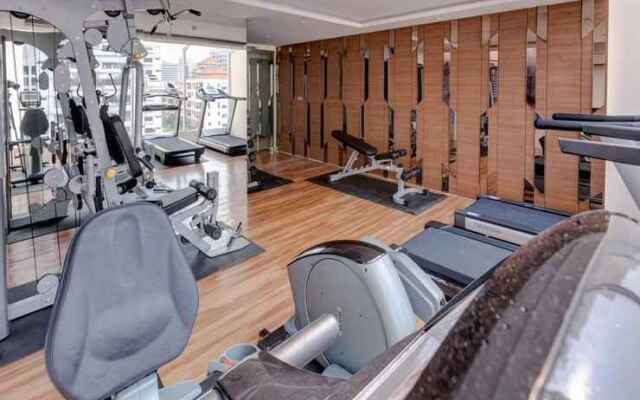 Luxury Condo Sukhumvit 11-13 Asoke Nana Nightlife