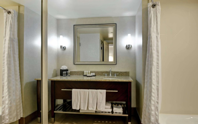 Embassy Suites by Hilton Savannah Airport
