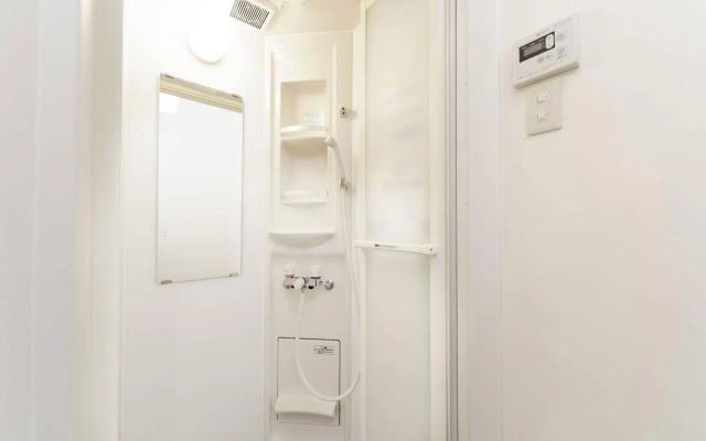 Oak Hostel Cabin