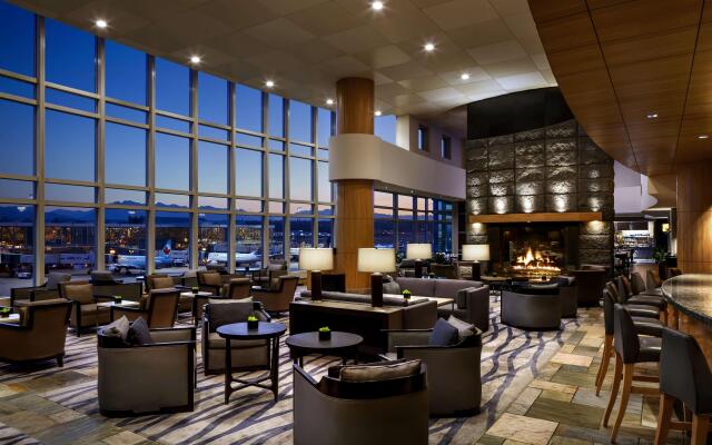 Fairmont Vancouver Airport In-Terminal Hotel