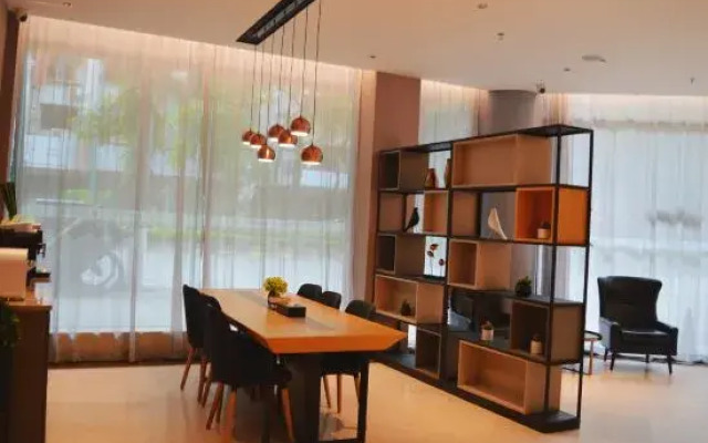 Homeinn Selected Hotel (Yunfu Yuncheng)