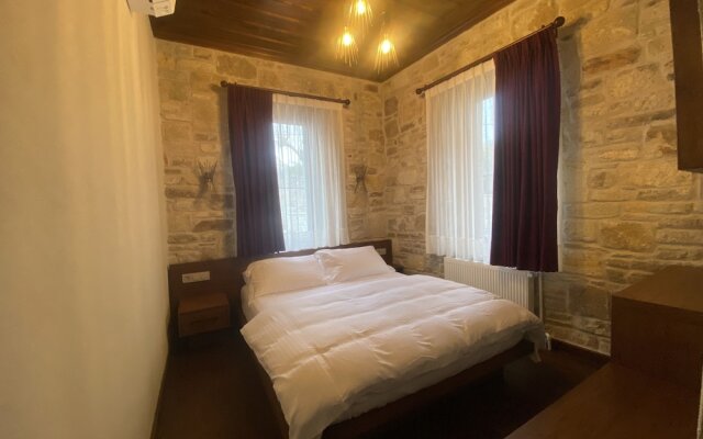 Dionysos 1789 Boutique Hotel