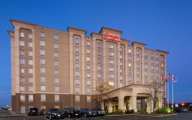 Hampton Inn & Suites by Hilton Toronto Airport