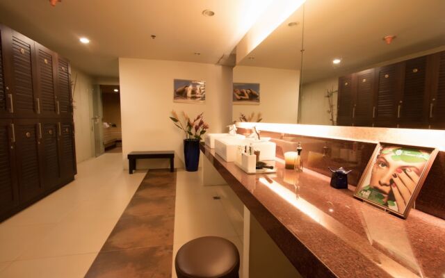 A.Venue Suites