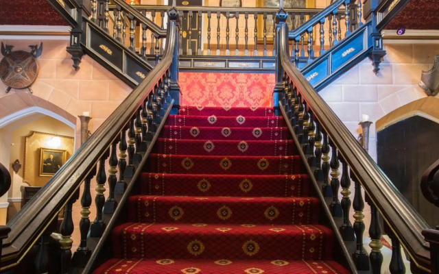Maenan Abbey Hotel