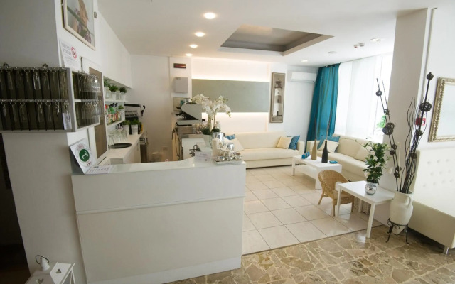 Hotel Ermeti B&B and Brunch