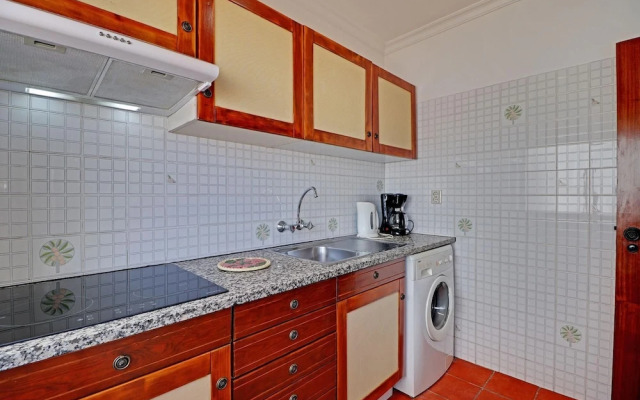 Albufeira Beach 1 by Homing