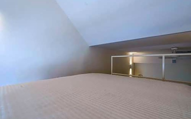 SB Vista Loft Suites C (Staycation Approved)