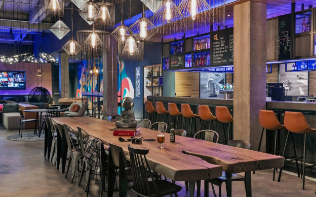 Moxy Copenhagen Sydhavnen