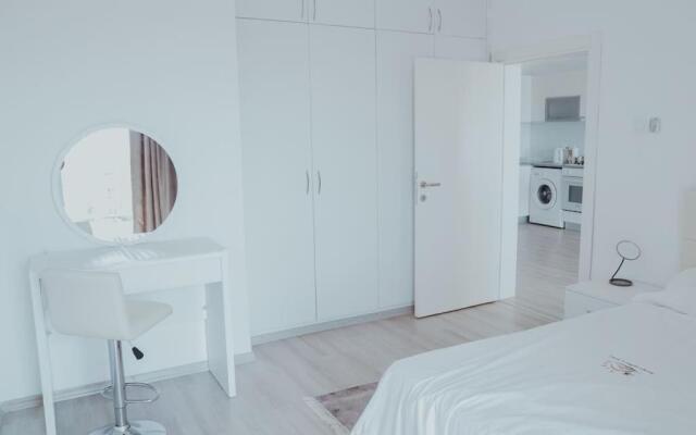 Luxury 1 Bed in Longbeach