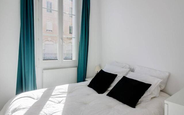 Appartement Cauterets, 6 Pièces, 11 Personnes - Fr-1-401-154