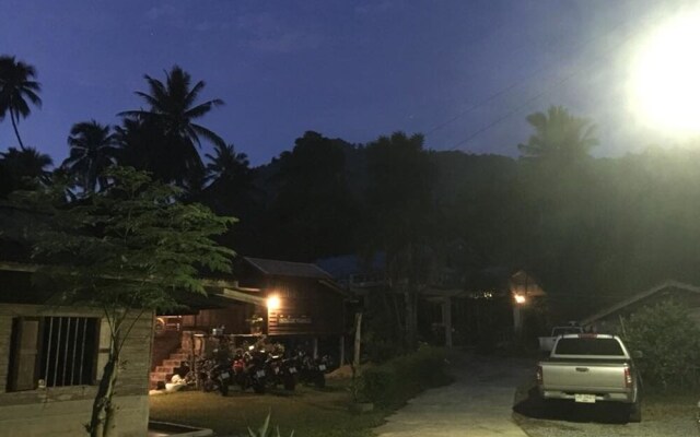Ruenboran Kiriwong Homestay