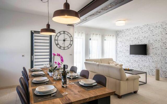 Villa Rocksalt