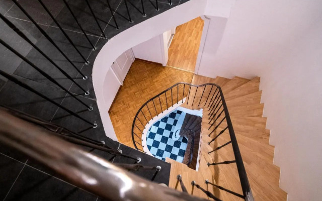The Rose Suites