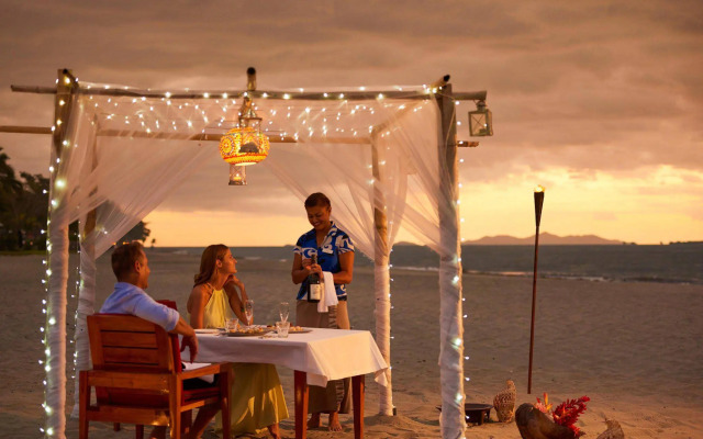 Hilton Fiji Beach Resort and Spa