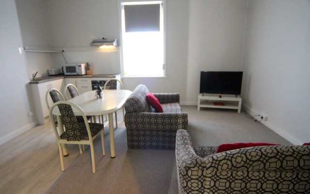 Seafield Tower Glenelg Apartment no 6
