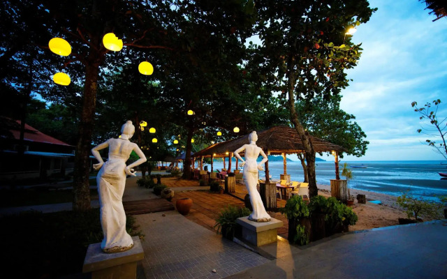 Villa Cha Cha Chaolao Beach Resort