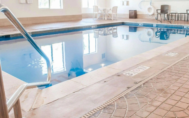 Comfort Suites Farmington