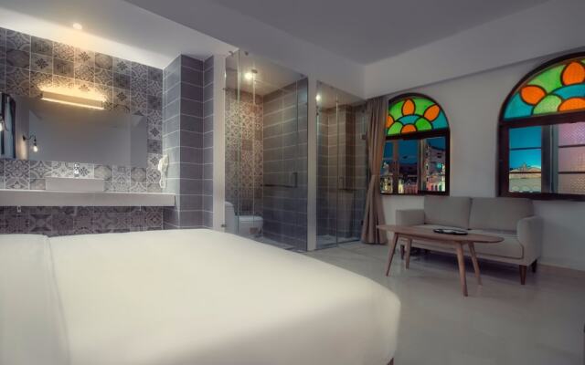 Zizai Music B&B(Qilou Old Street Branch)