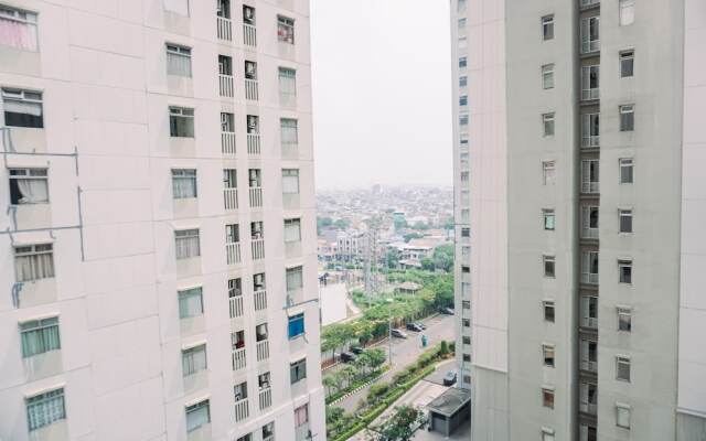 Warm And Cozy Stay Studio Green Bay Pluit Apartment