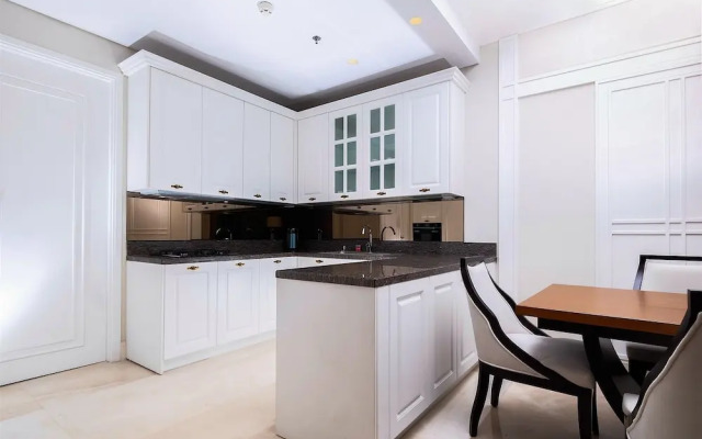 3BR Luxury 1 Park Avenue Apartment near Gandaria City Mall