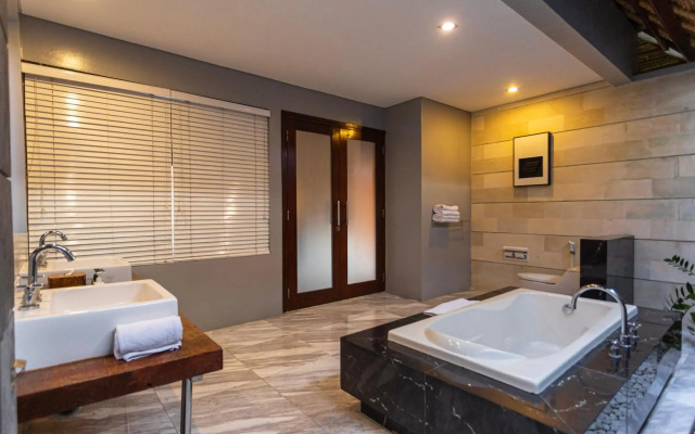 Sandi Agung Villa