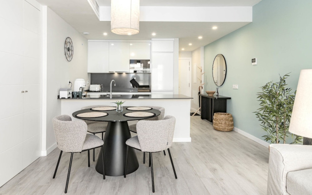 Le2e- Modern New-build Flat Near the Beach