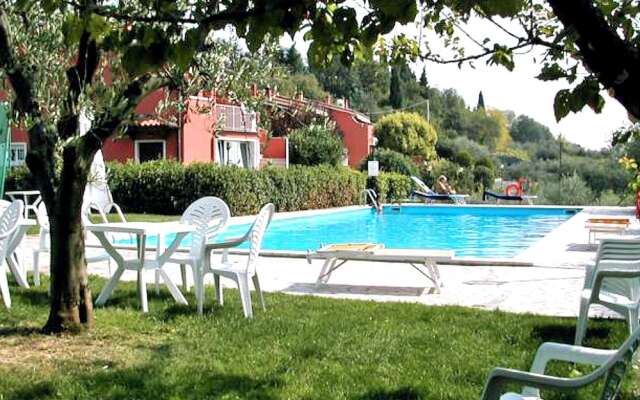 Apartment Quarole With Pool
